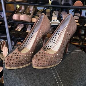 Luxury Rebel Pink Nude Rose suede Platform Pumps